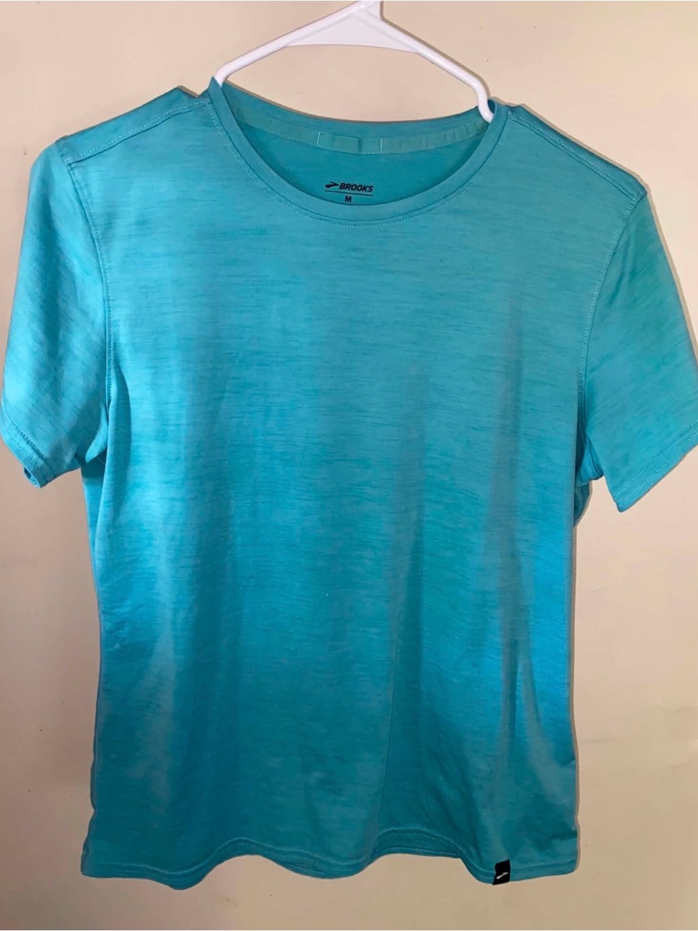 Brooks women’s Short-Sleeve Crew Neck T-Shirt — Teal Blue